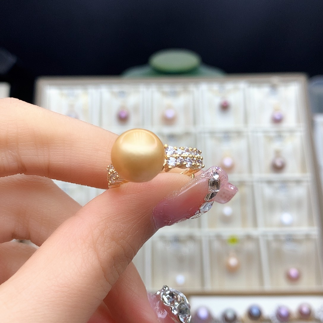 淡水珍珠颈饰合金