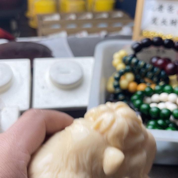 塑料小香白色摆件原料