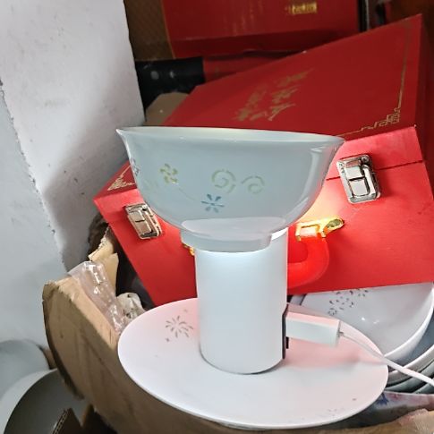 瓷玲珑七彩6寸面碗6个微瑕疵