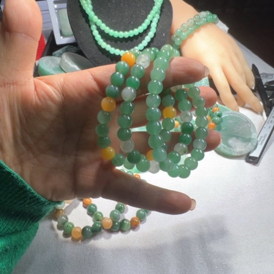 石英质玉手链未镶嵌