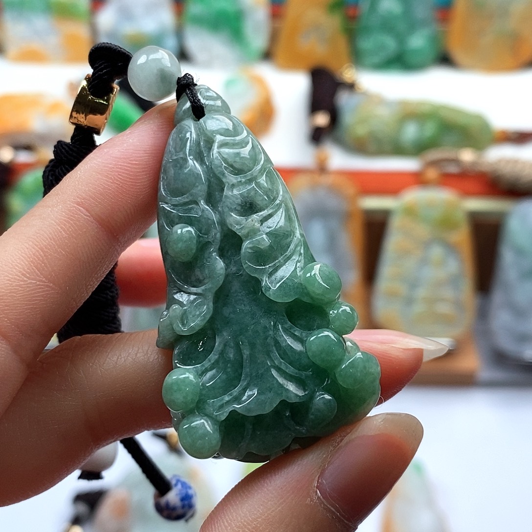 定制翡翠未镶嵌翡翠