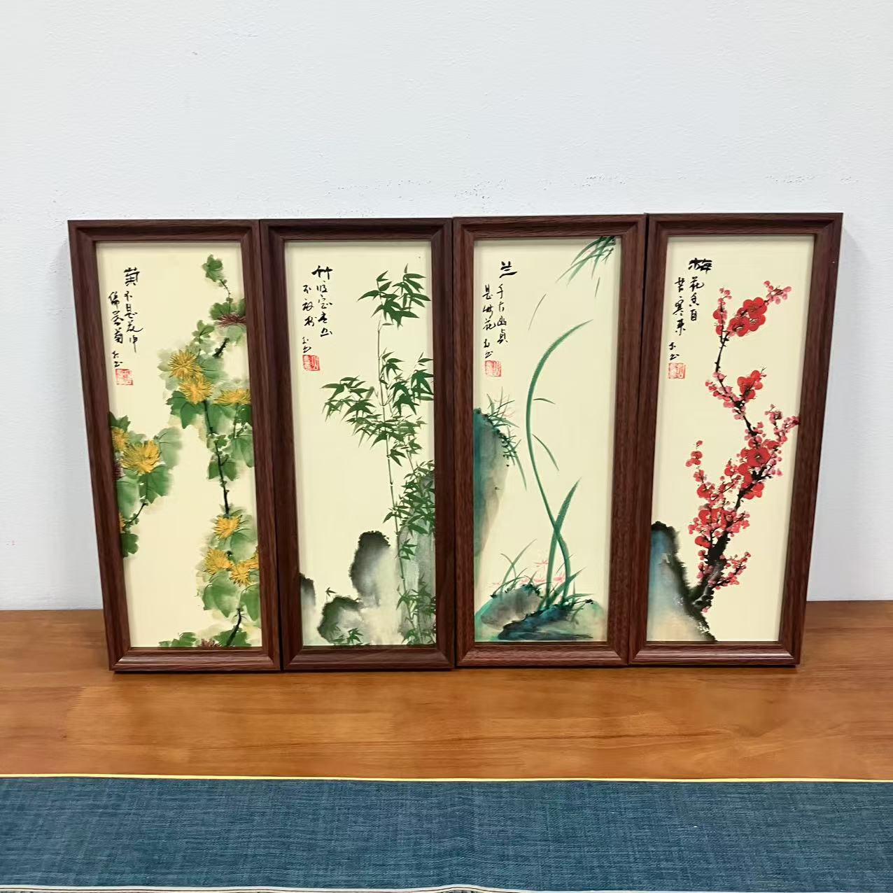 17*43竖幅/梅兰竹菊/张涛（带框）