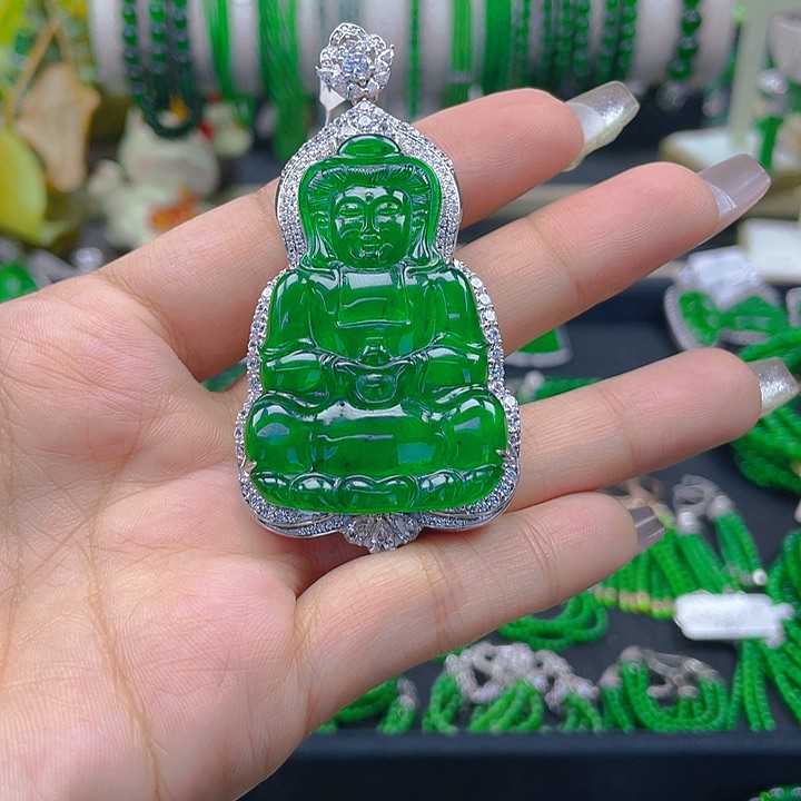 翡翠颈饰银S925镶嵌大观音