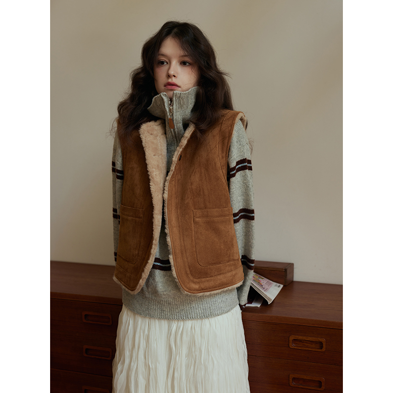 EGGKA毛绒马甲外穿女秋新款宽松保暖叠穿外套E24D9033AF