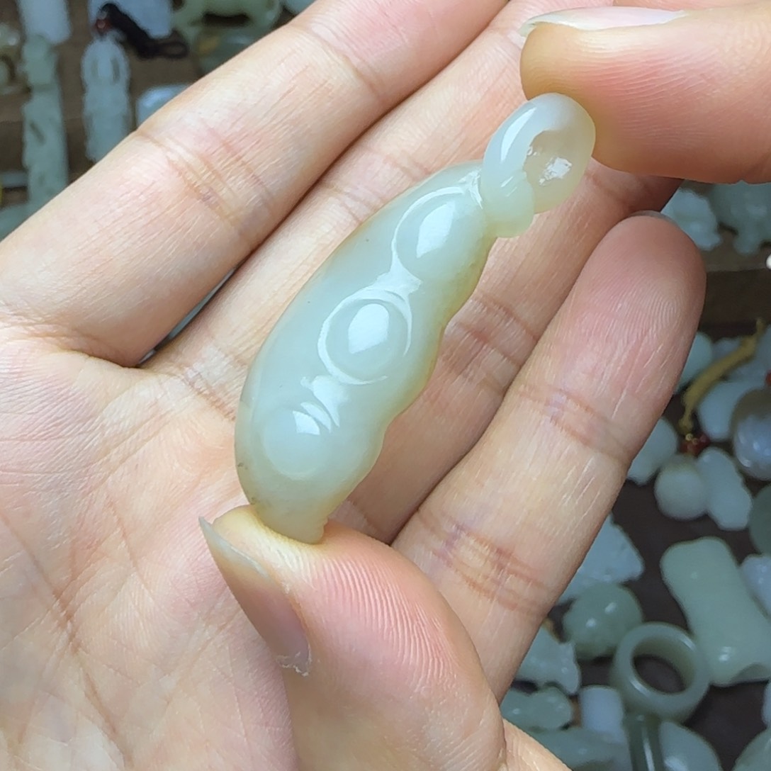 和田玉挂件未镶嵌