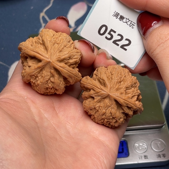 文玩核桃把件粗筋42