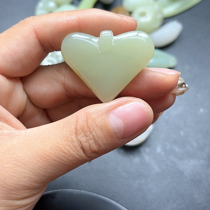 【闪购商品】颈饰未镶嵌和田玉