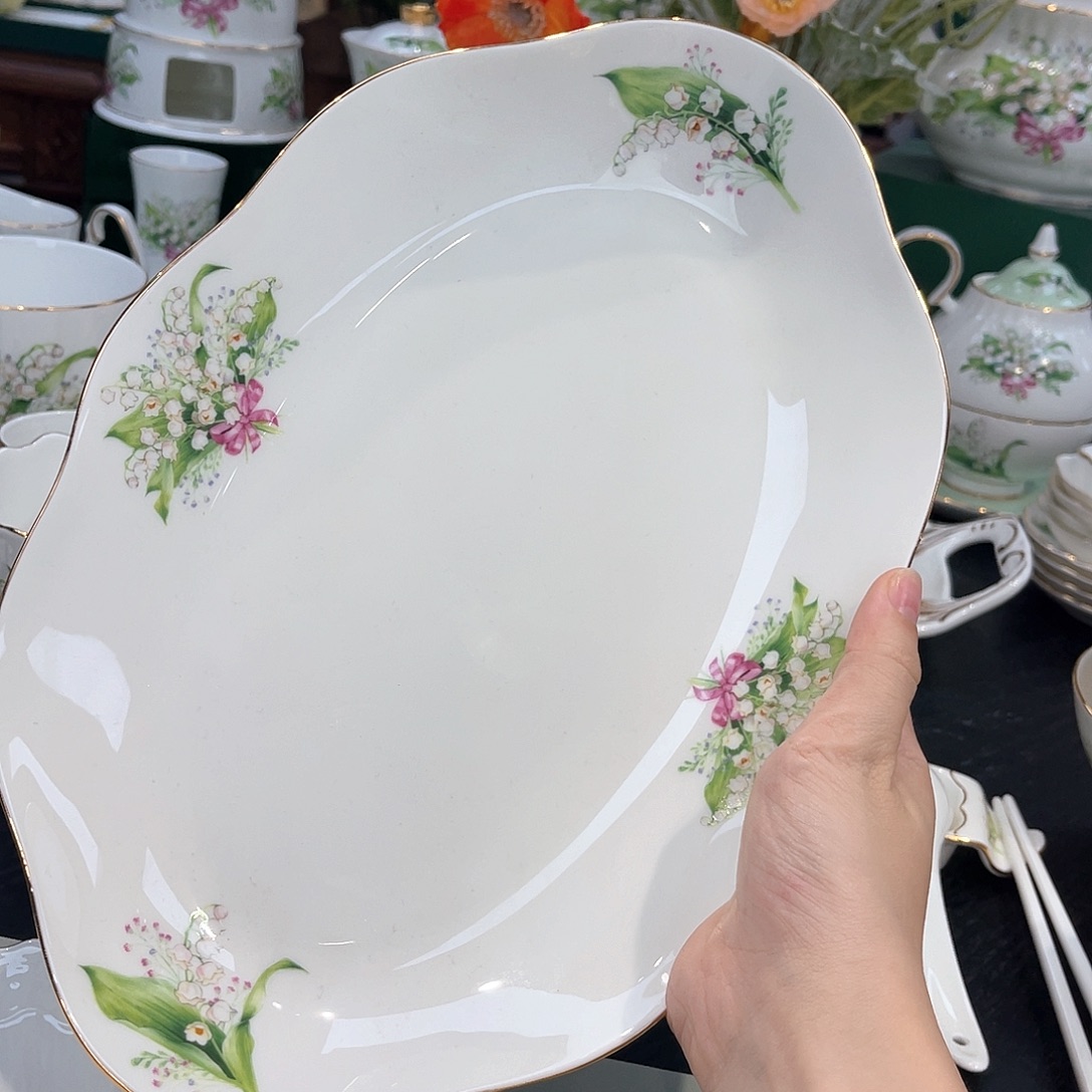 骨瓷大鱼盘———————-/