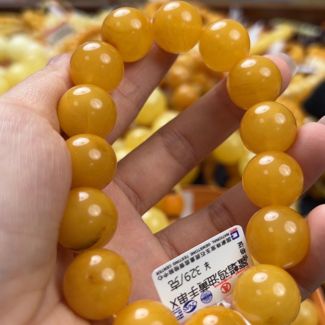 未镶嵌琥珀珠宝奇石