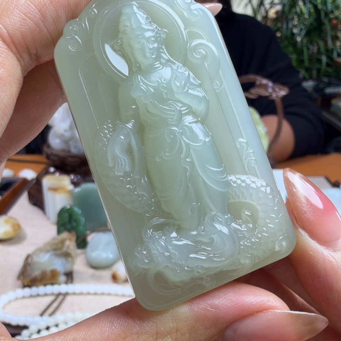 和田玉挂件未镶嵌花*