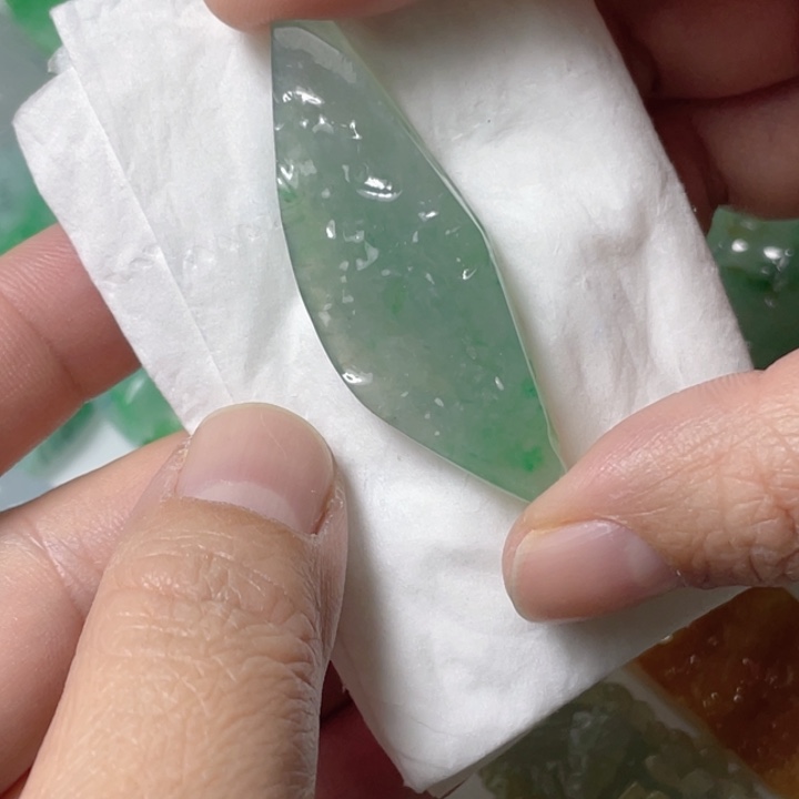 定制翡翠未镶嵌包工