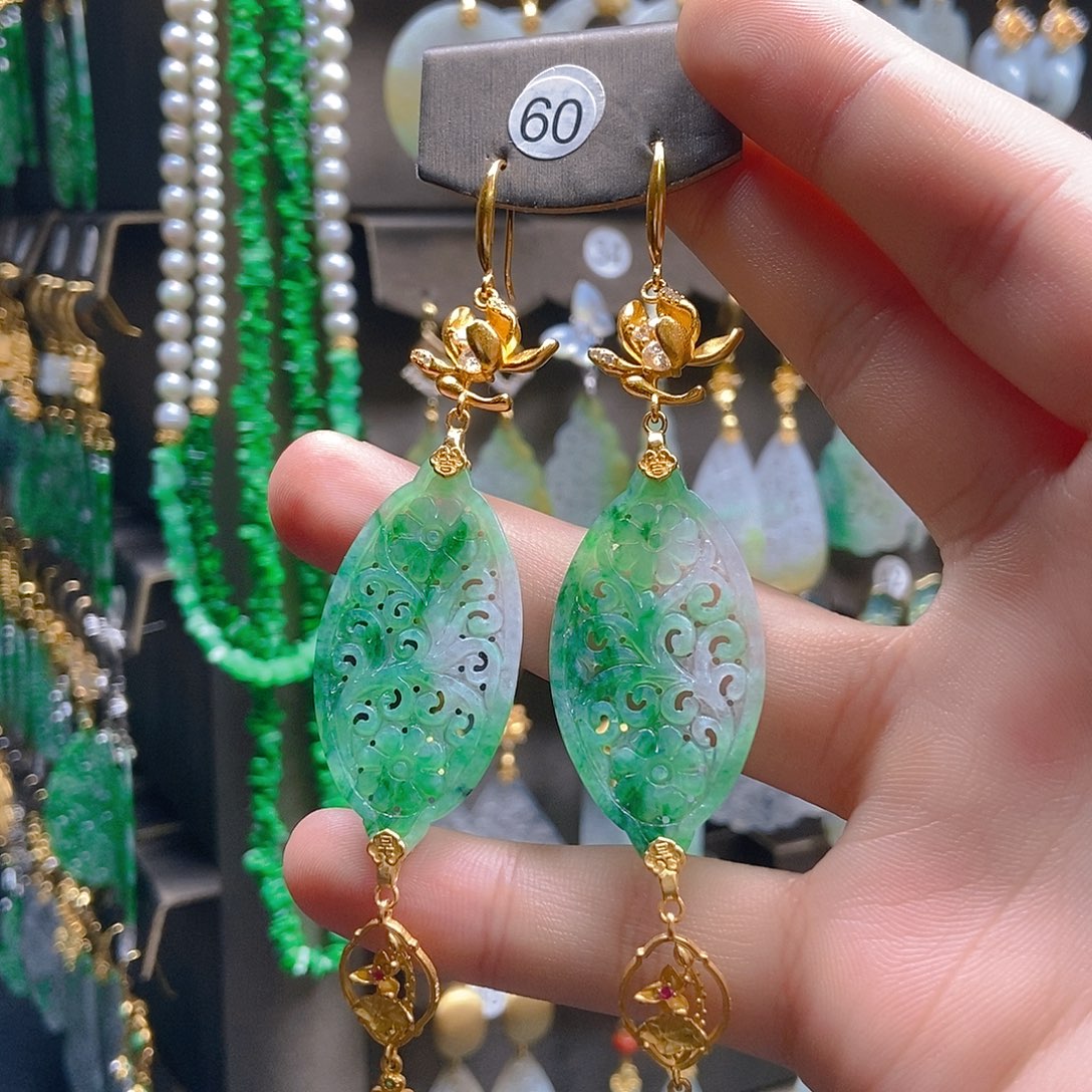 翡翠未镶嵌耳饰翡翠