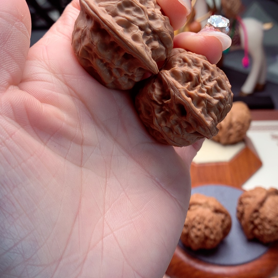 文玩核桃吊坠一*大枣全品。  6号