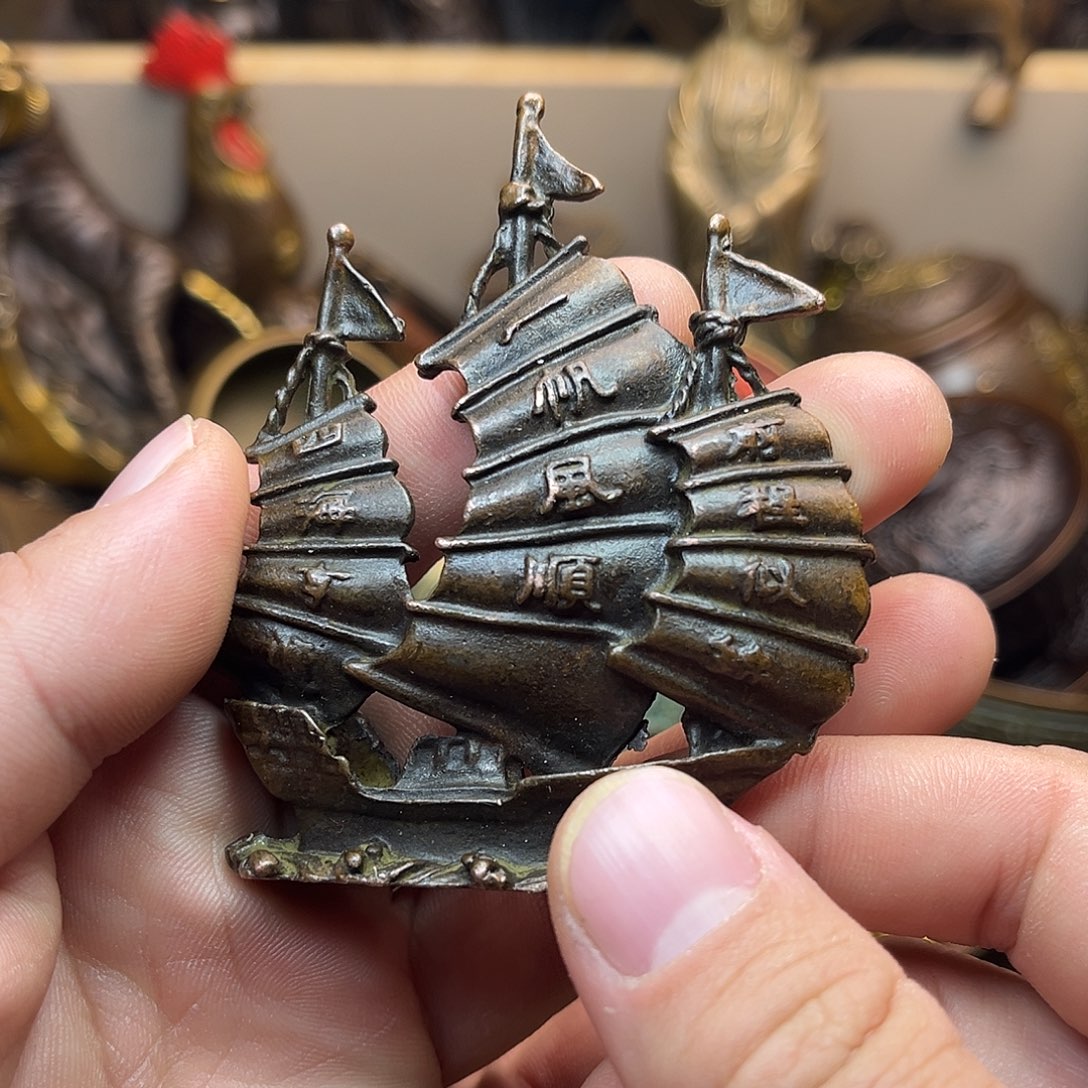 精美铜器工艺品等