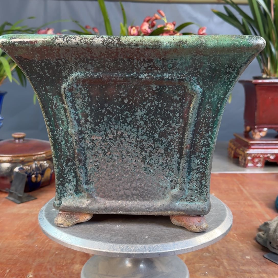 红泥花盆义***融微瑕