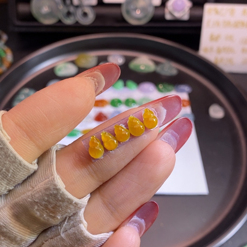 【闪购商品】翡翠挂件未镶嵌葫芦