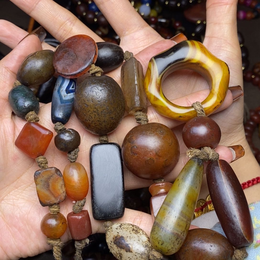 玛瑙/玉髓颈饰未镶嵌