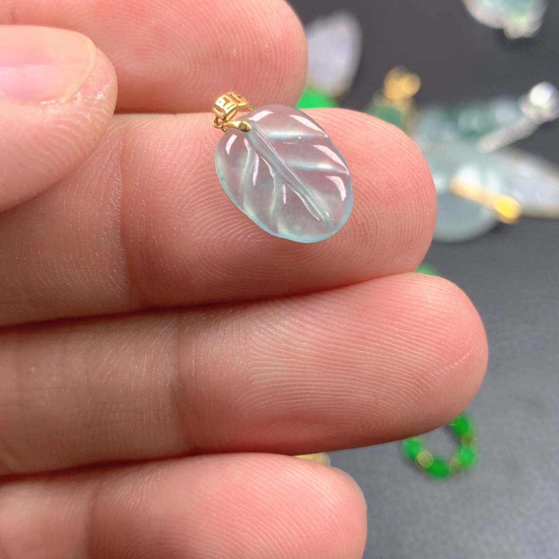 【闪购商品】翡翠18K金镶嵌颈饰翡翠