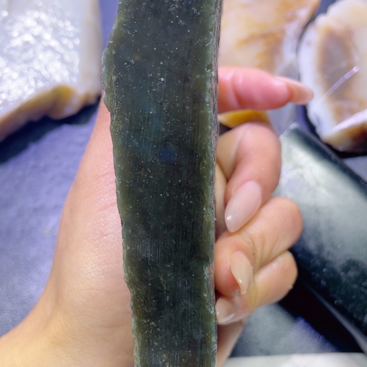 和田玉未镶嵌珠宝半成品