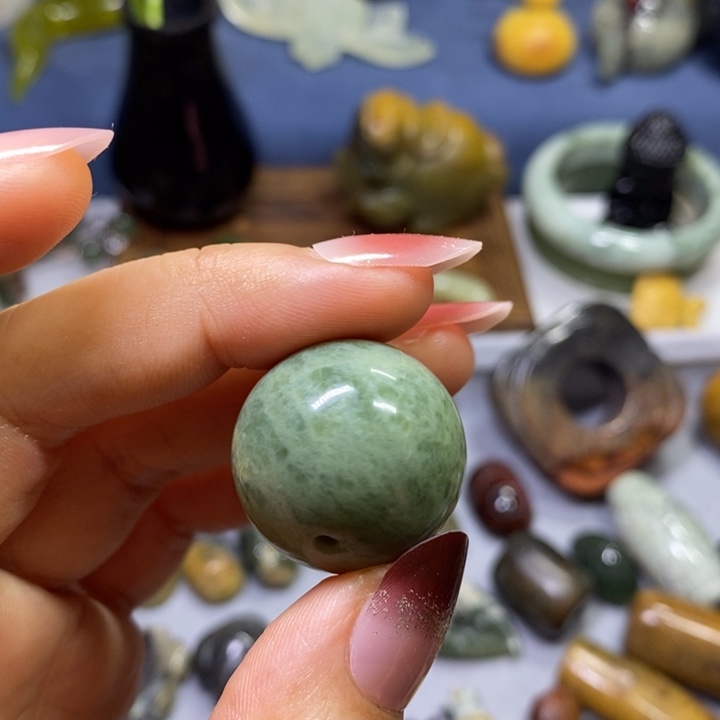 蛇纹石玉未镶嵌岫玉2.5