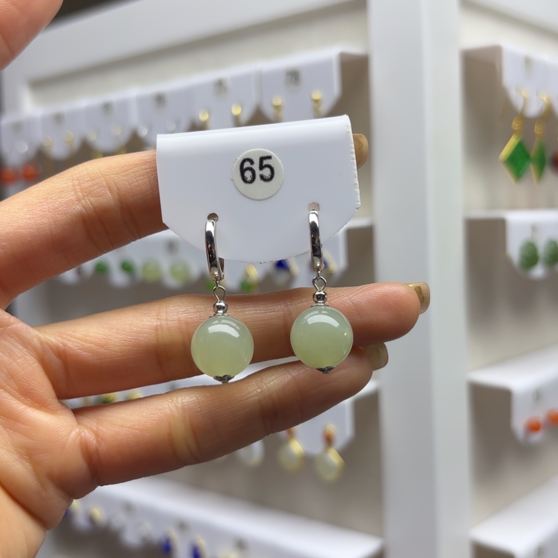 和田玉银S925镶嵌耳饰