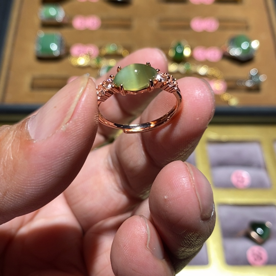 和田玉（碧玉）戒指未镶嵌