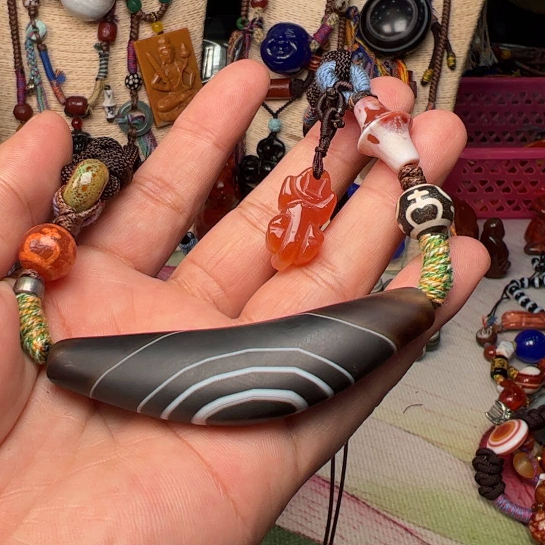 玛瑙/玉髓颈饰未镶嵌