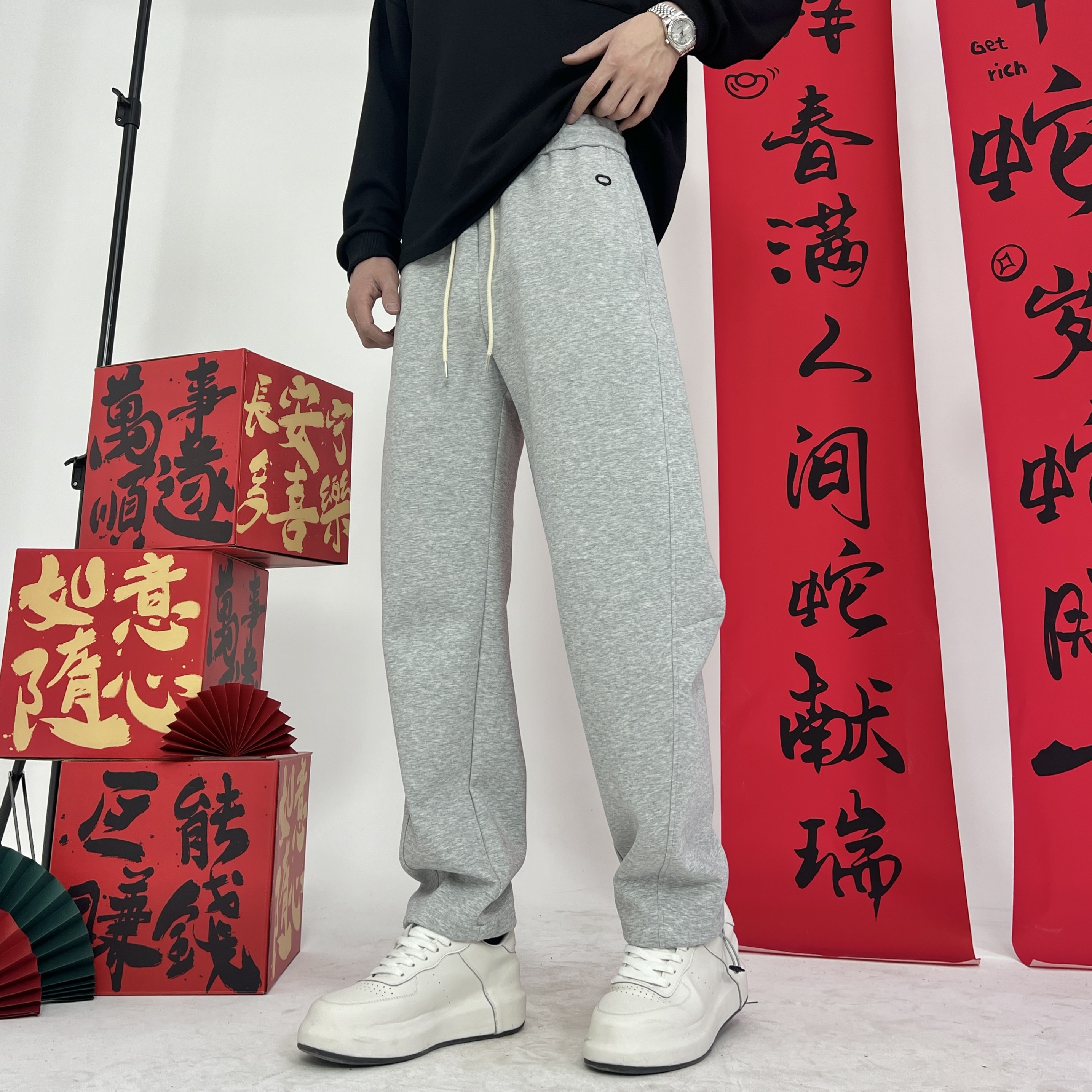 2025年春秋季男士休闲裤直筒卫裤潮流刺绣弯刀裤长裤时尚百搭宽松