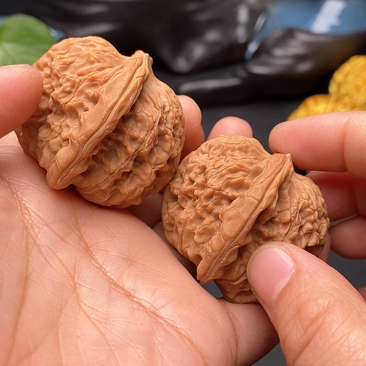 文玩核桃把件钻石
