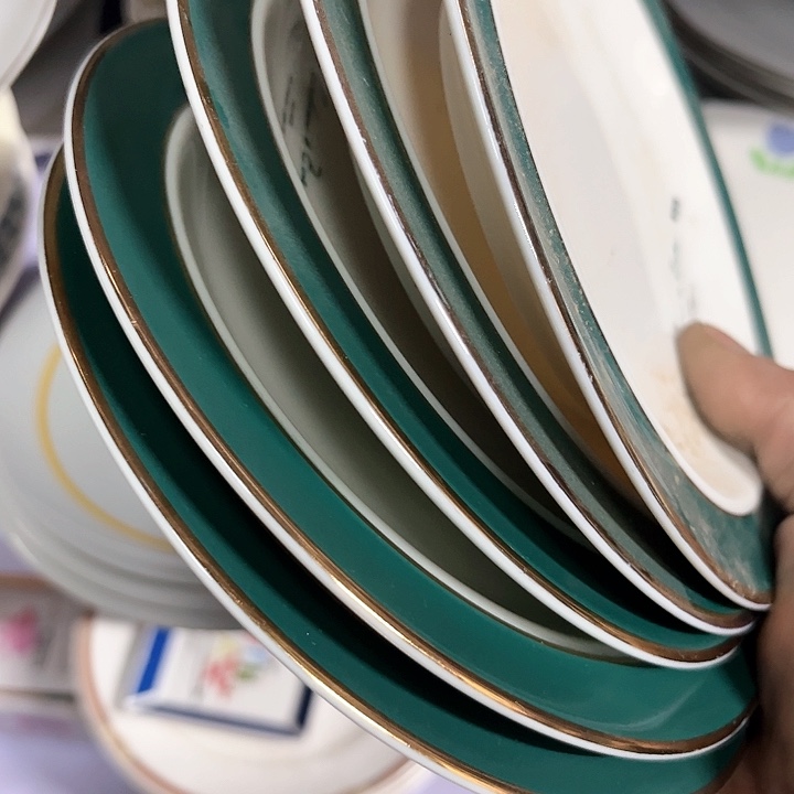 股**神拿的钱也就那么点儿啊