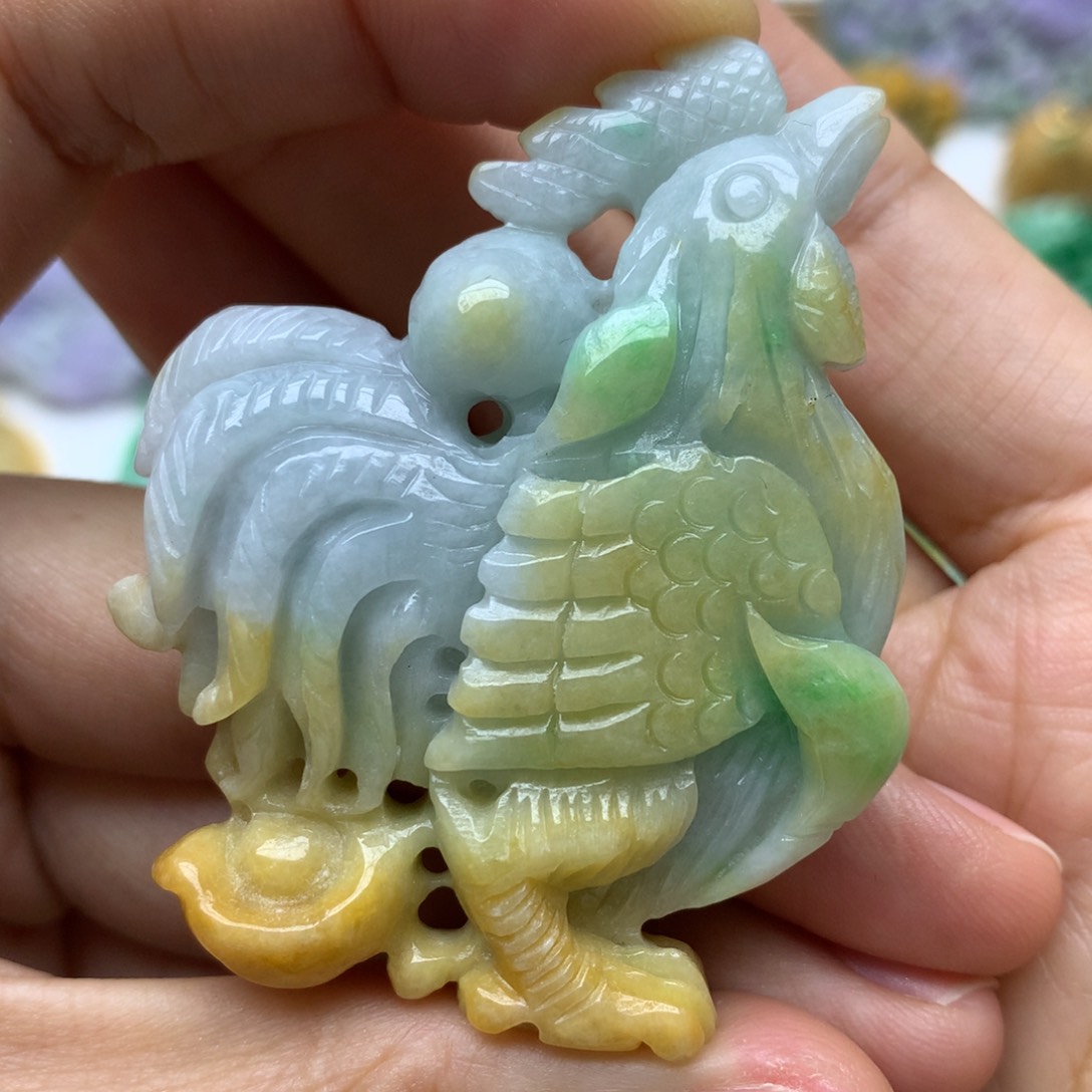 翡翠颈饰未镶嵌翡翠