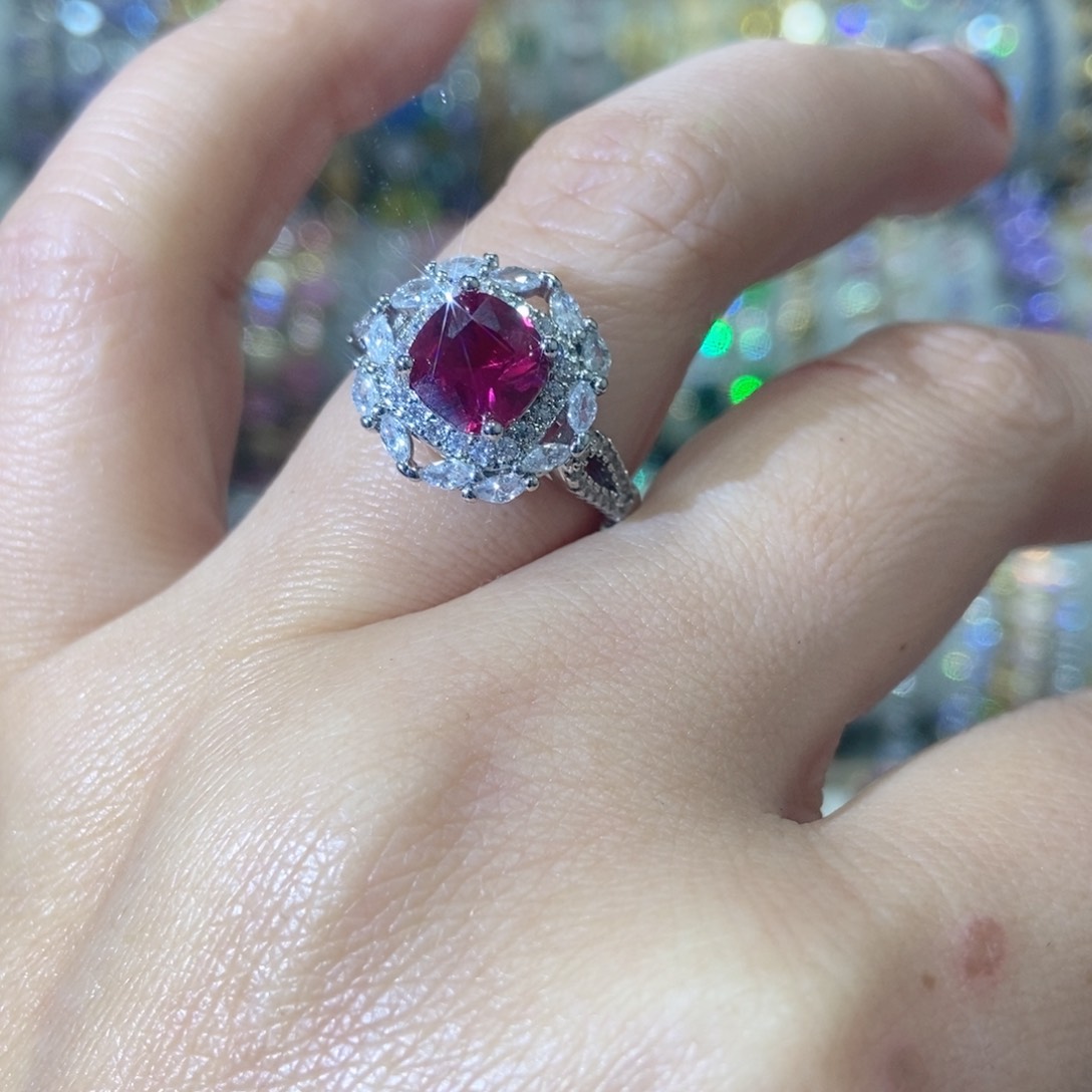 66锆石（处理）戒指