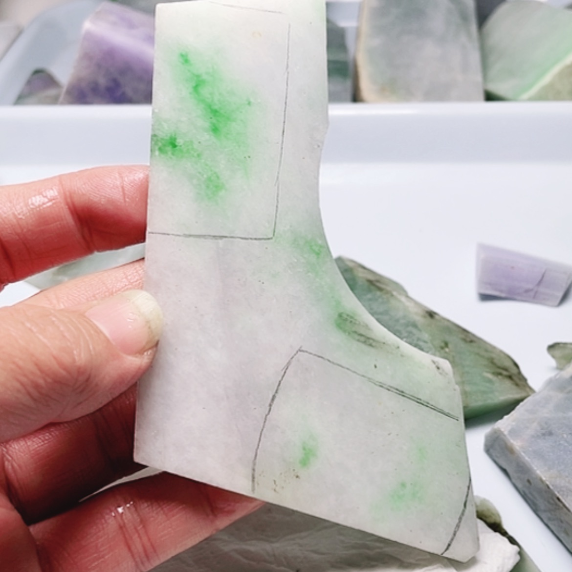 【闪购商品】翡翠颈饰未镶嵌A货