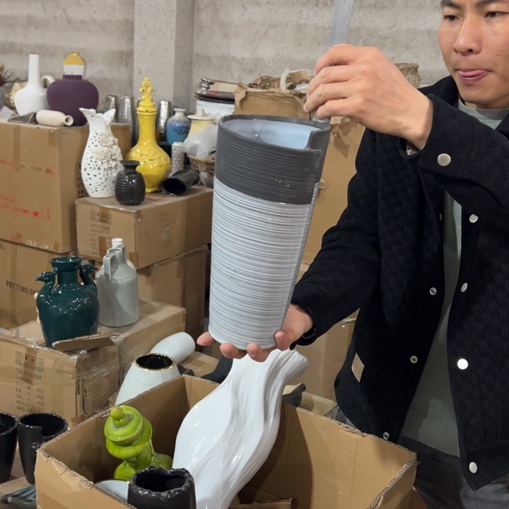 瓶高度30厘米口径13厘米微瑕捡漏针眼