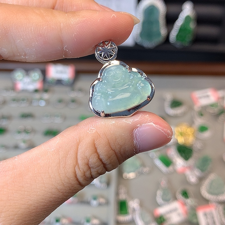 翡翠未镶嵌颈饰吊坠