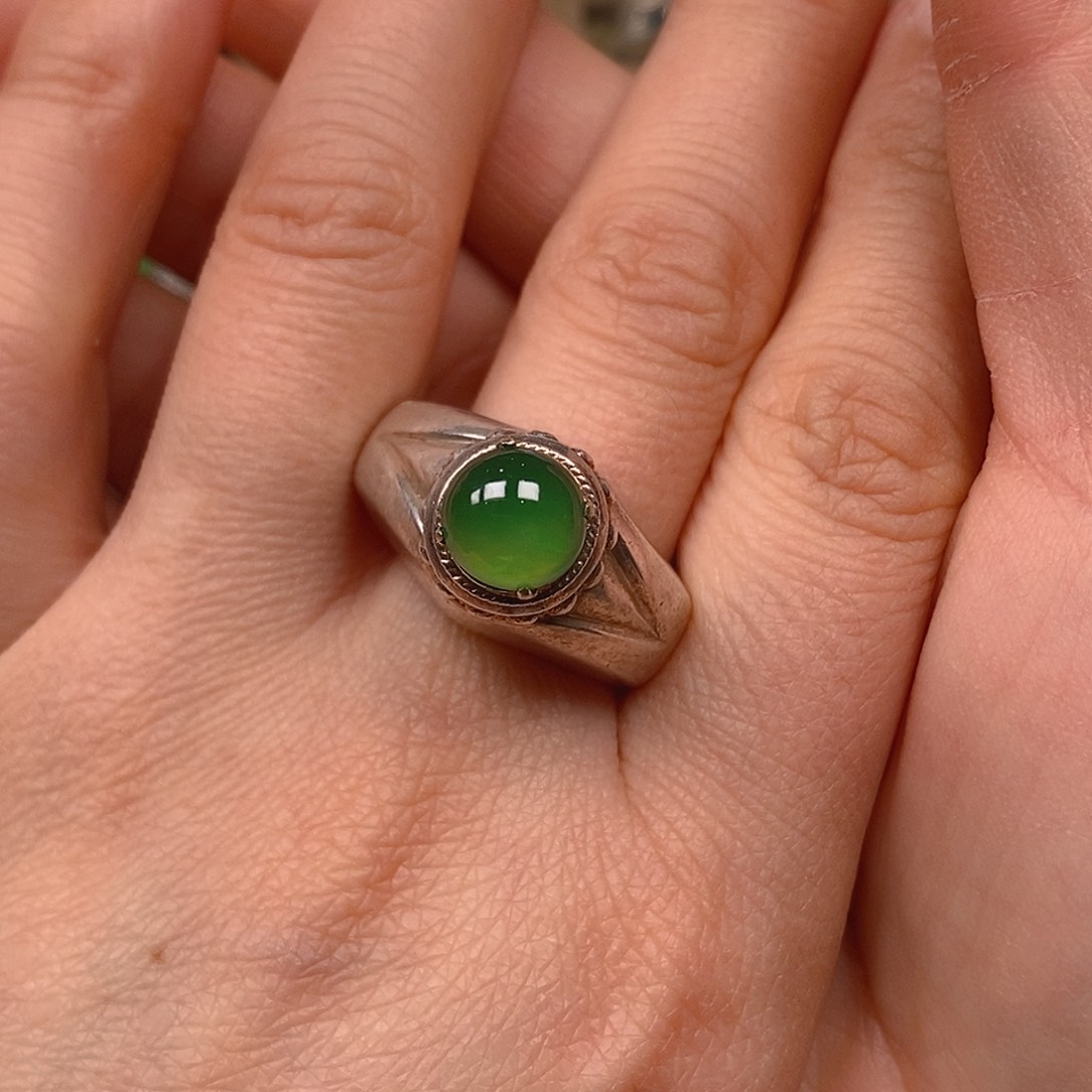 翡翠耳饰未镶嵌翡翠蛋面