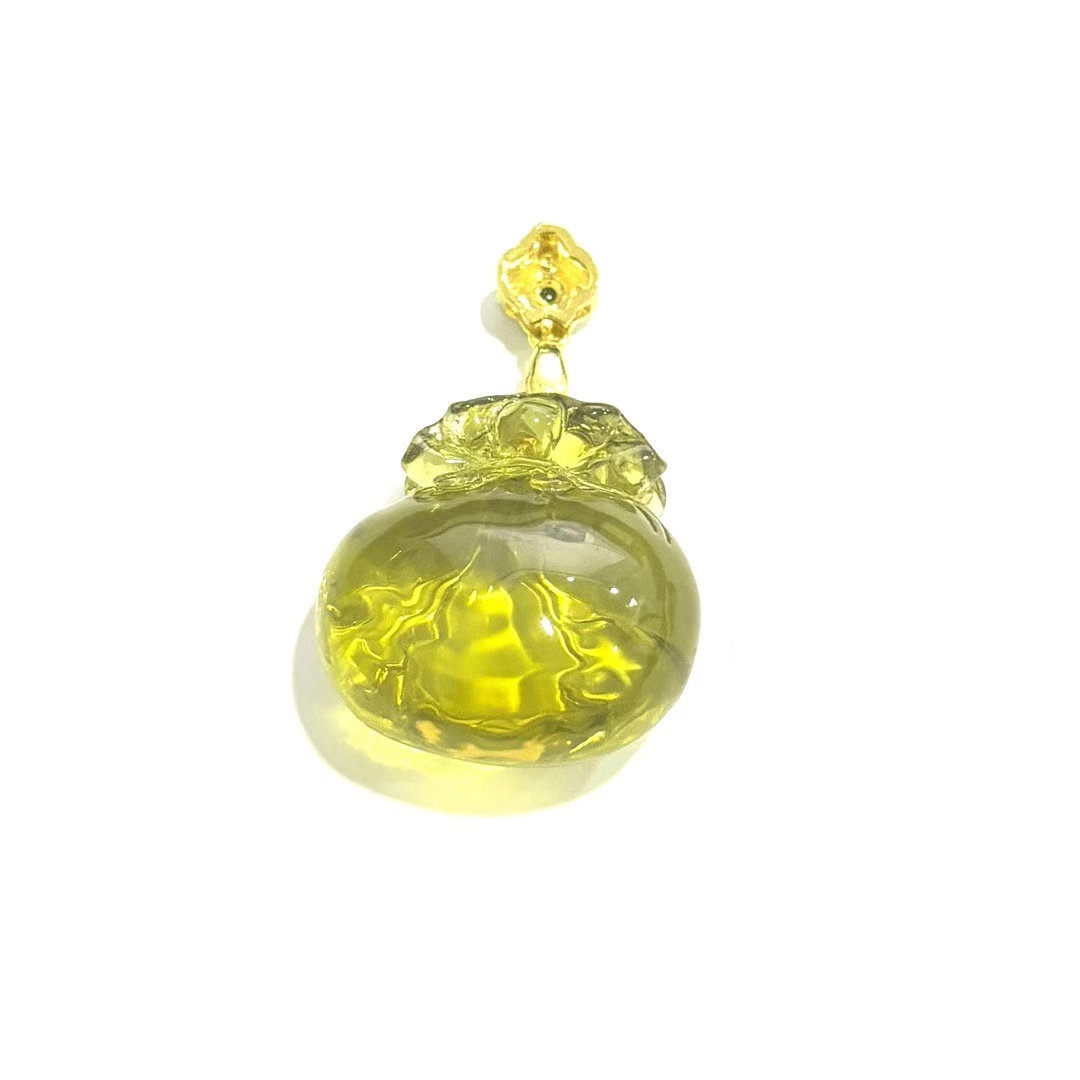 NB1730 精美珠宝吊坠尺寸34*30*18mm