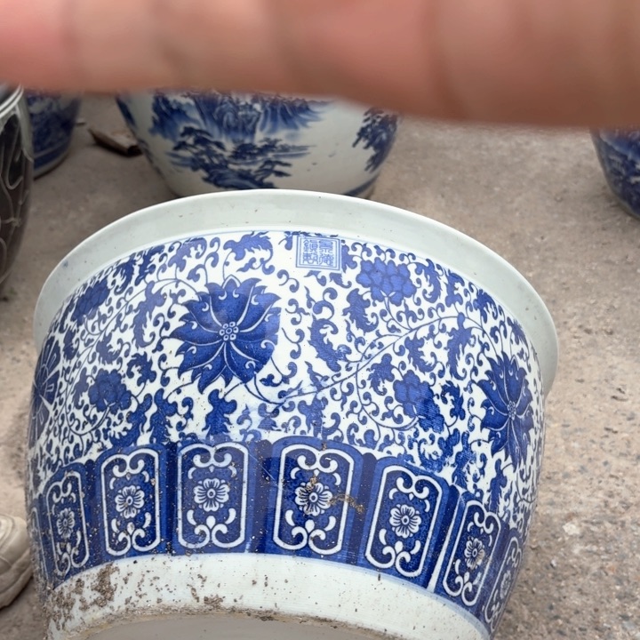 陶瓷艺术品直径40，高23