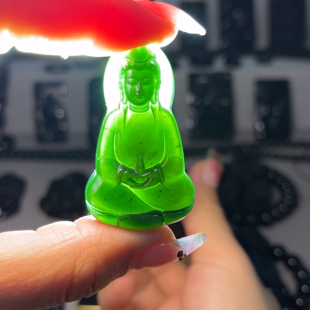 蛇纹石玉颈饰合金