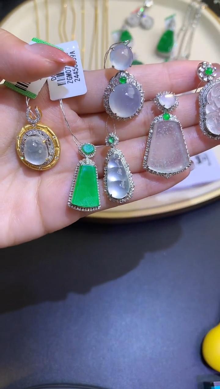 【彩虹盘】翡翠吊坠-多样性发一件-18K金镶嵌-XY03 |CXQ21