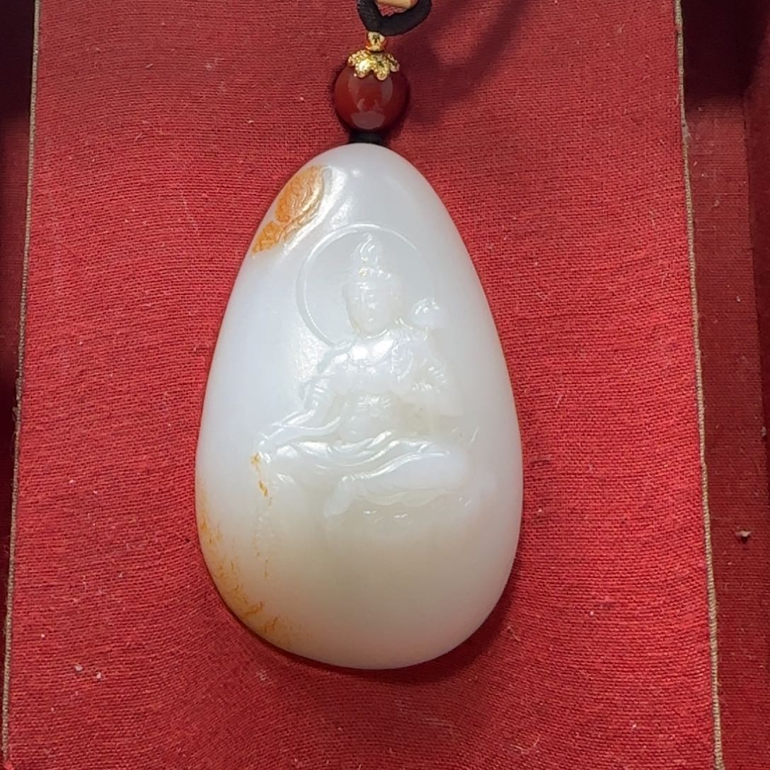 和田玉挂件未镶嵌春**风