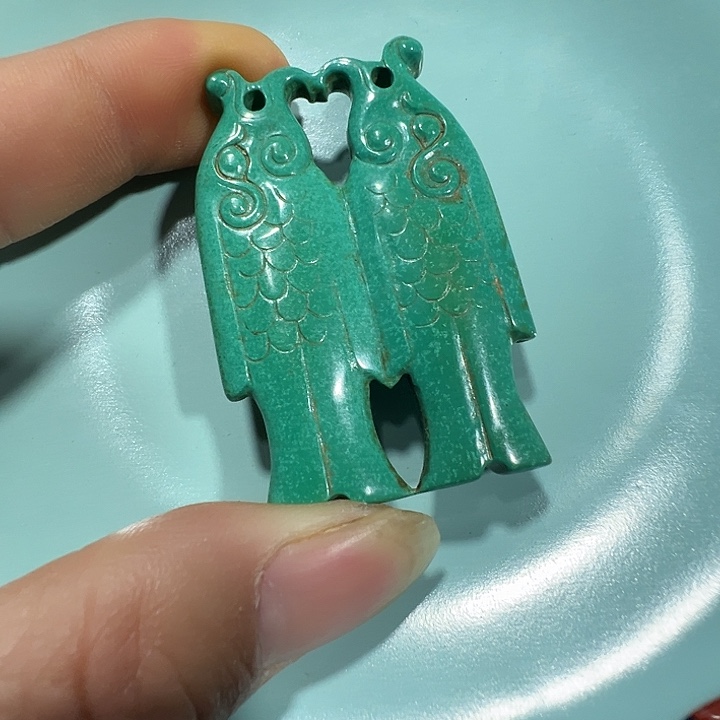 透闪石质玉未镶嵌挂件