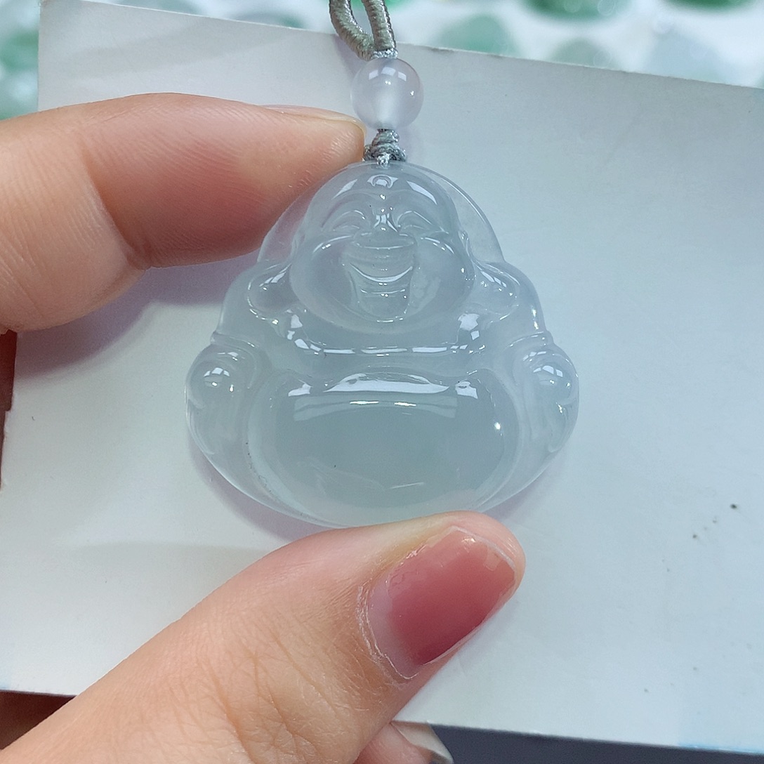 翡翠未镶嵌颈饰佛公