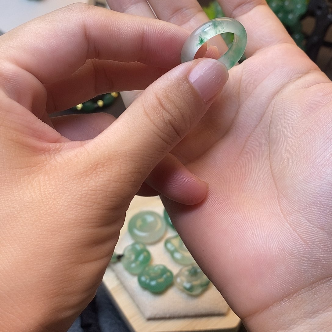 石英岩玉手链未镶嵌