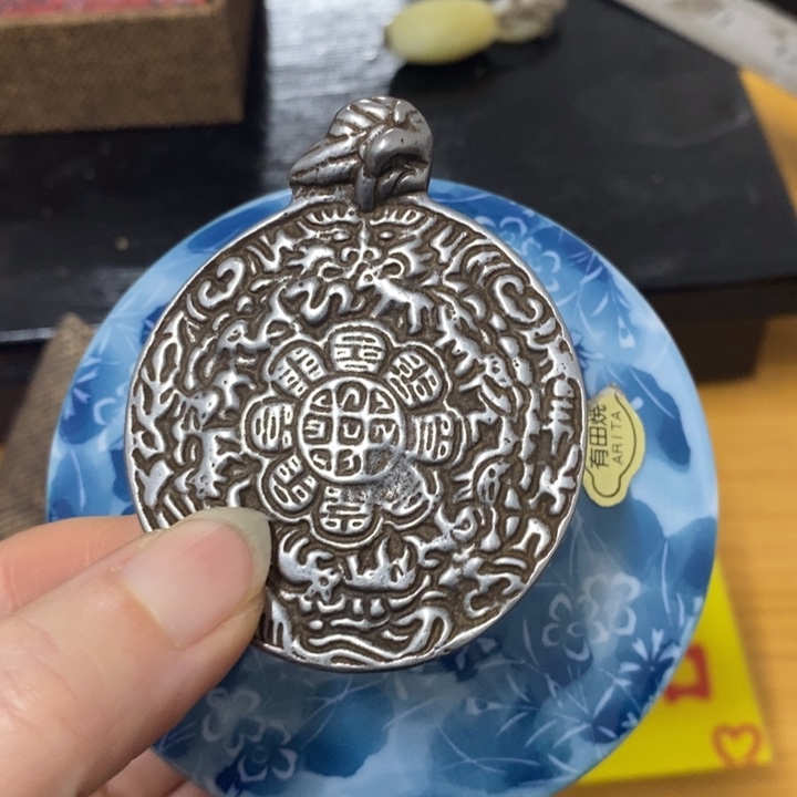 摆件中古工艺品一件