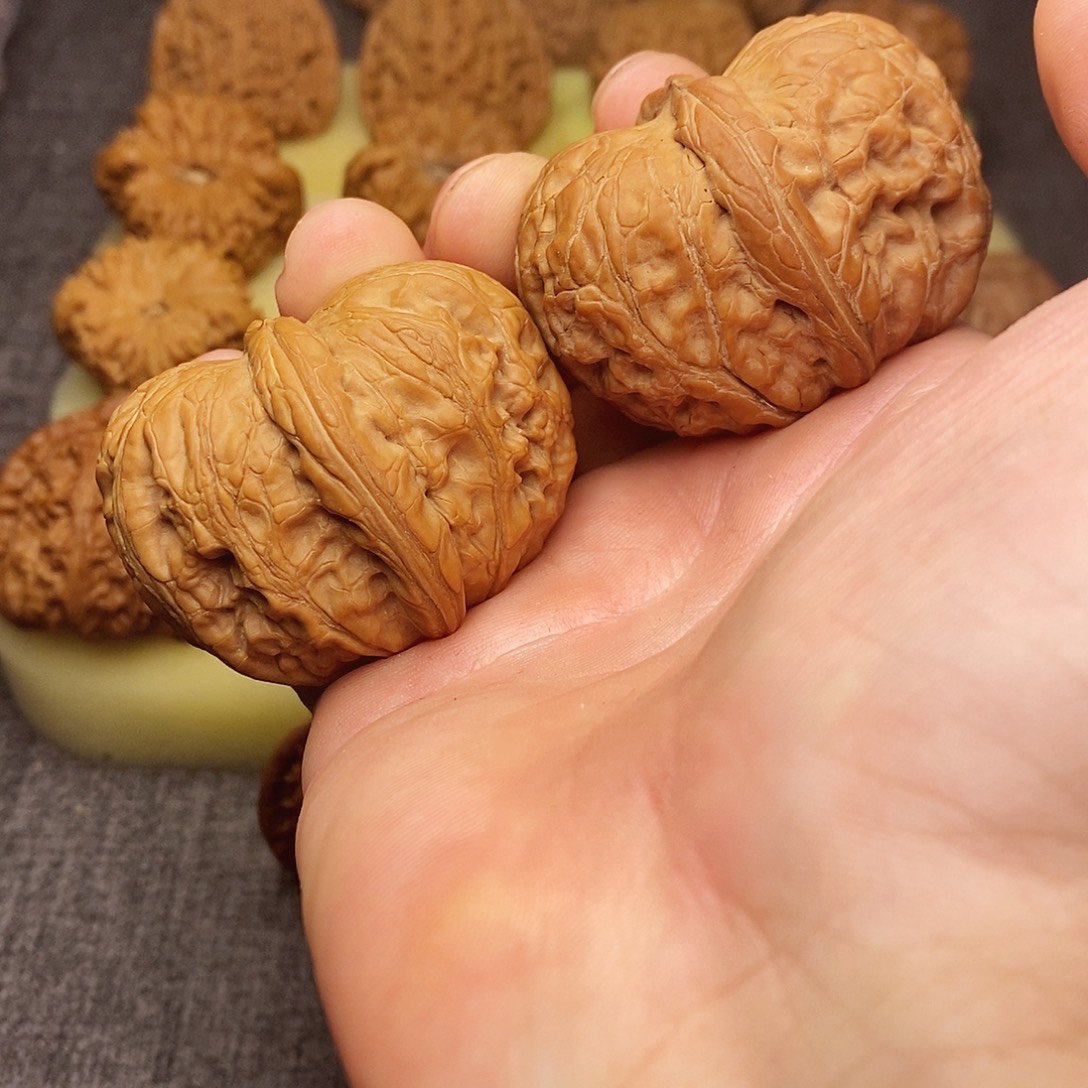 俗***哥48尺元宝文玩核桃