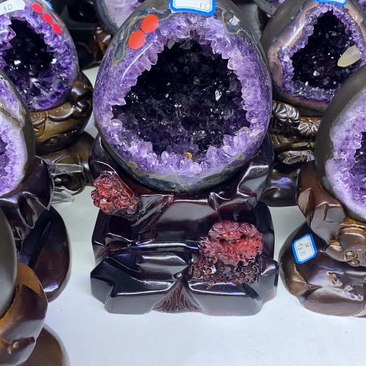 紫晶摆件未镶嵌道**易莹