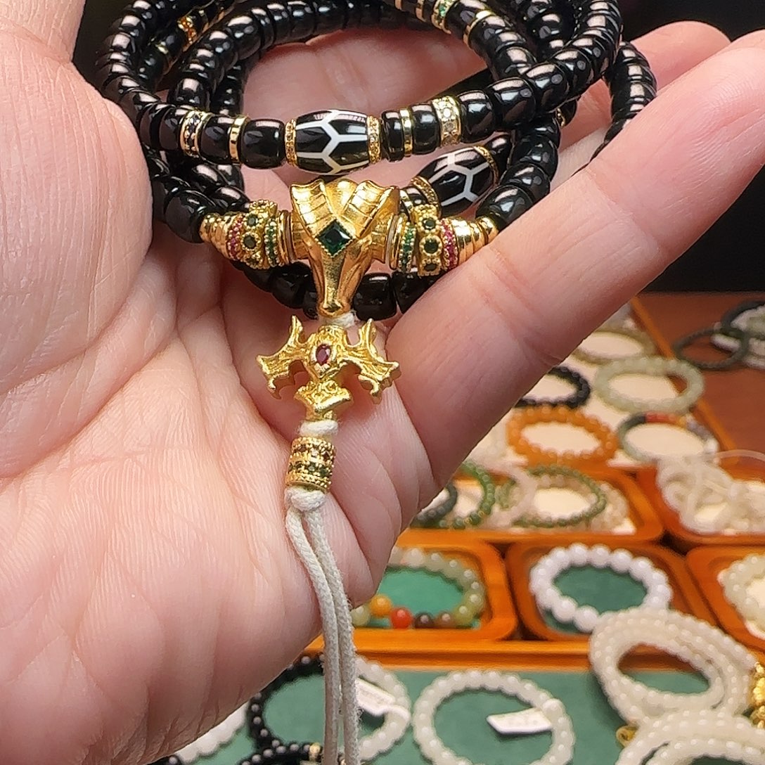 和田玉未镶嵌手链