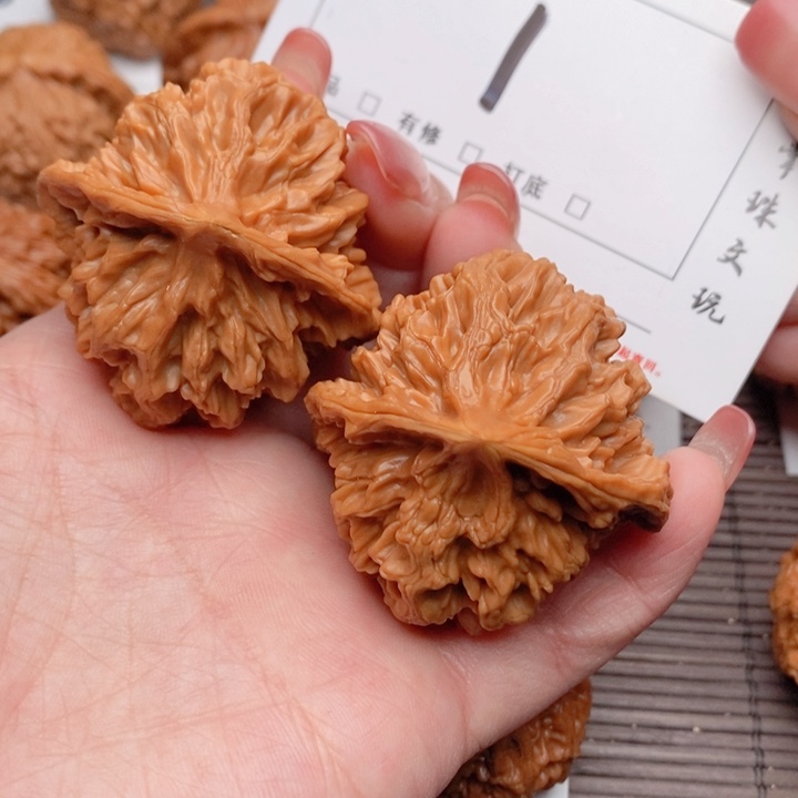 文玩核桃吊坠46帝王1