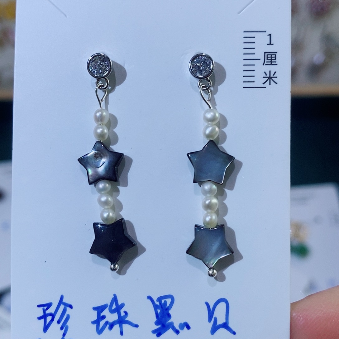 淡水珍珠银S925镶嵌耳饰